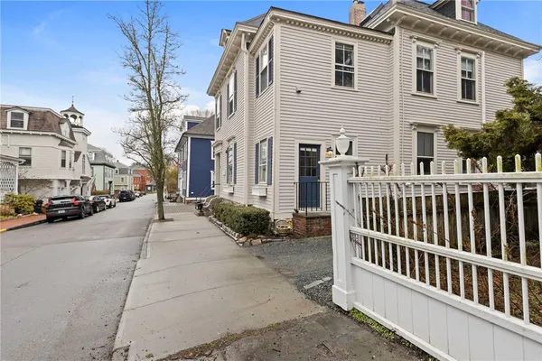 $479,000 | 32 School Street, Unit 2, Newport, RI 02840