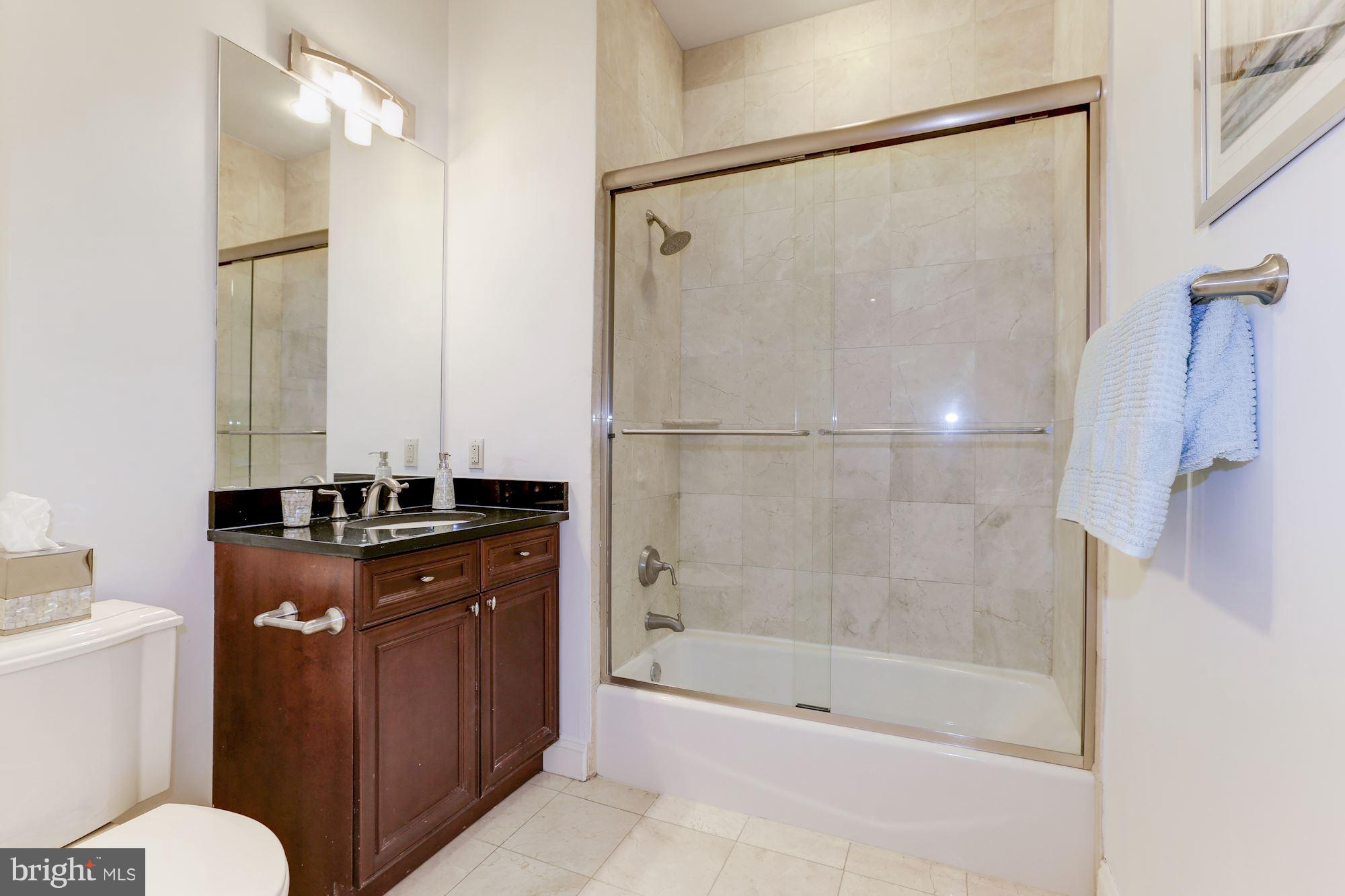 1210 R Street Northwest, Unit 215 Washington, DC 20009 - Photo 12 of 20 Full Bathroom