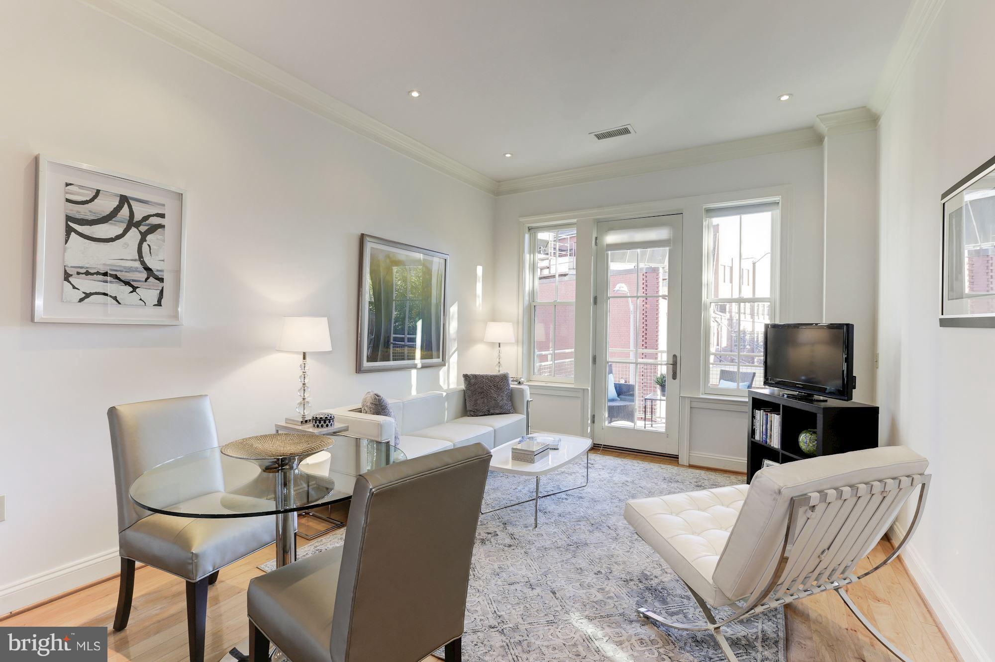1210 R Street Northwest, Unit 215 Washington, DC 20009 - Photo 7 of 20 Bright Living Room