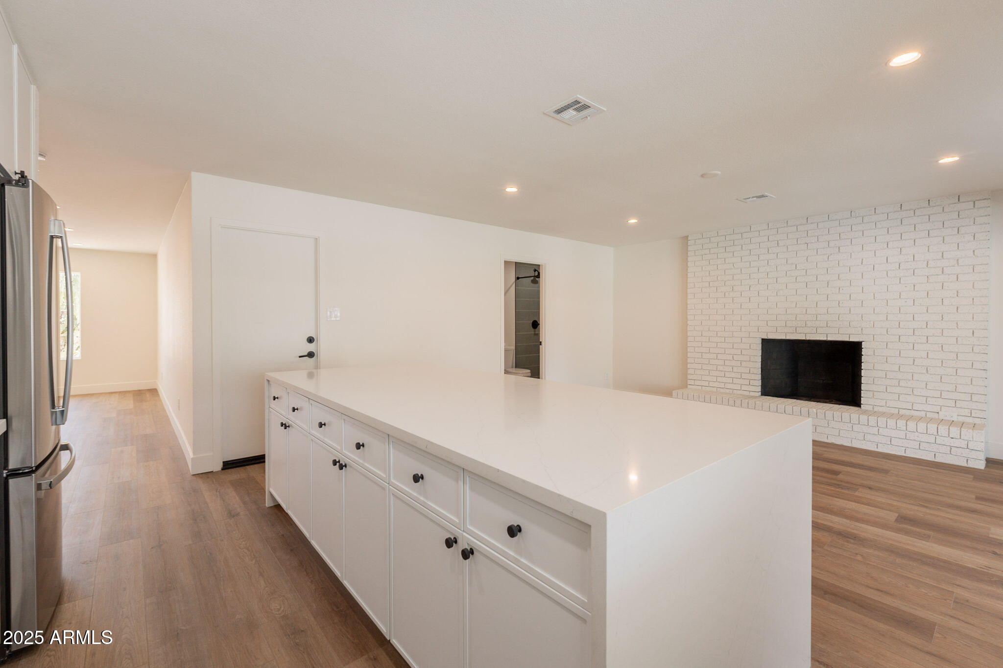 1530 East Alameda Drive Tempe, AZ 85282 - Photo 10 of 54 a spacious bathroom with a shower and a sink