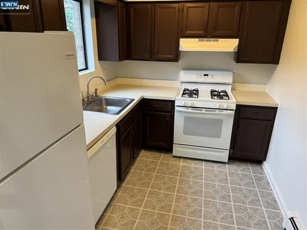 $2,200 | 102 Bellgrove Drive, Unit 4A, Mahwah, NJ 07430