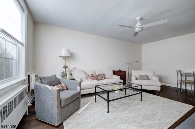 $2,300 | 101 Gates Avenue, Unit 3, Montclair, NJ 07042