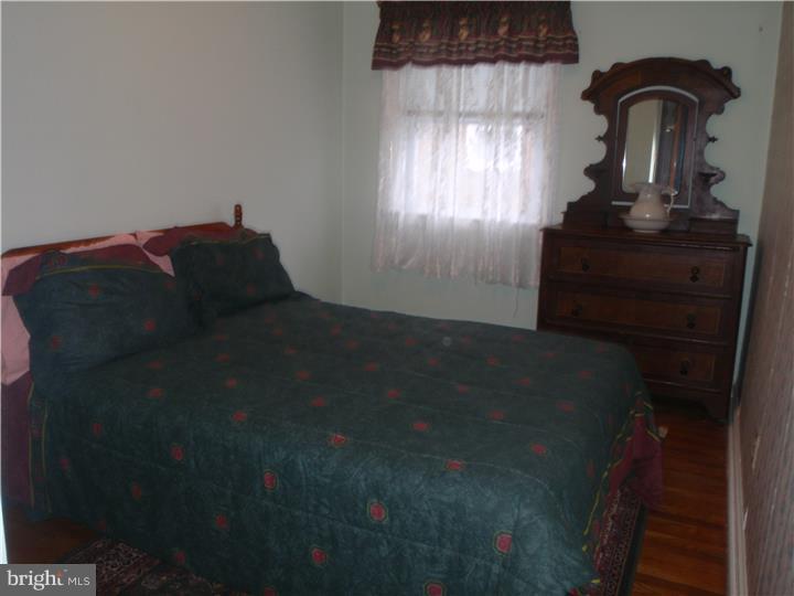 224 Worrell Drive Springfield, PA 19064 - Photo 13 of 25 Bedroom 3