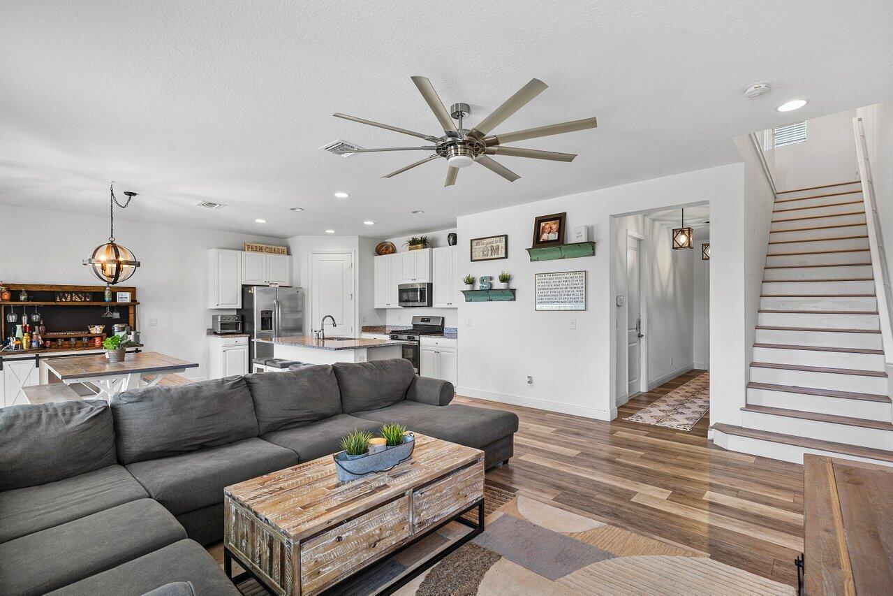 943 Ember Ridge Run Loxahatchee, FL 33470 - Photo 11 of 63 019-943EmberRidgeRun-Loxahatchee-FL-3347