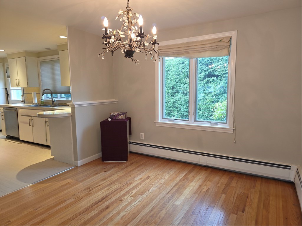 40 Russet Way Cranston, RI 02920 - Photo 11 of 35