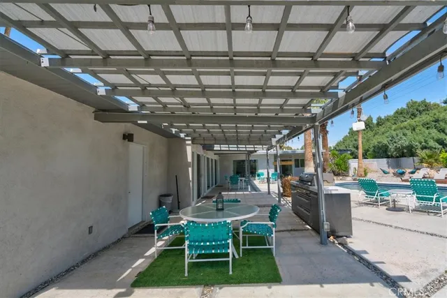 $999,000 | 2922 North Farrell Drive, Palm Springs, CA 92262