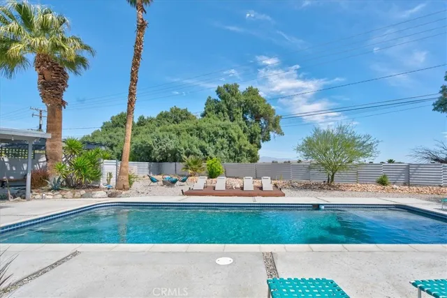 $999,000 | 2922 North Farrell Drive, Palm Springs, CA 92262