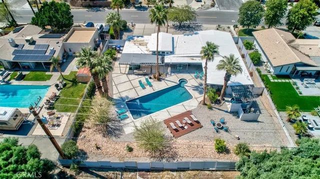 $999,000 | 2922 North Farrell Drive, Palm Springs, CA 92262