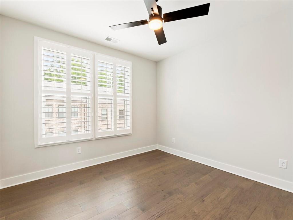 355 Chiswick Circle Alpharetta, GA 30009 - Photo 32 of 57 an empty room with a window