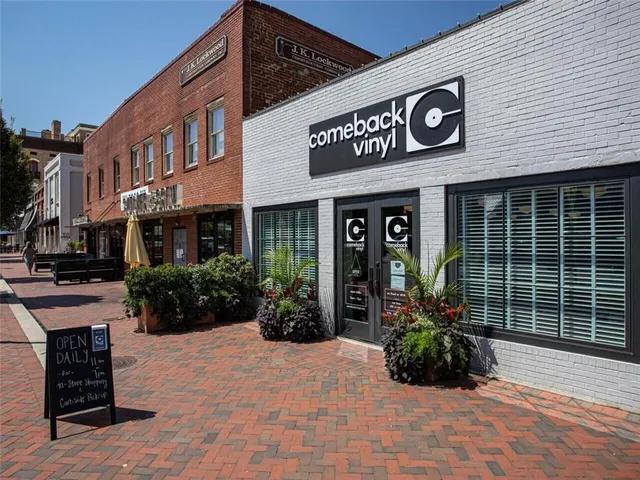 $5,000 | 355 Chiswick Circle, Alpharetta, GA 30009