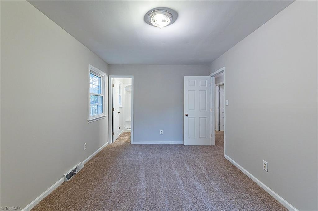 1939 Malone Road Burlington, NC 27215 - Photo 12 of 19 Gallery Image 12