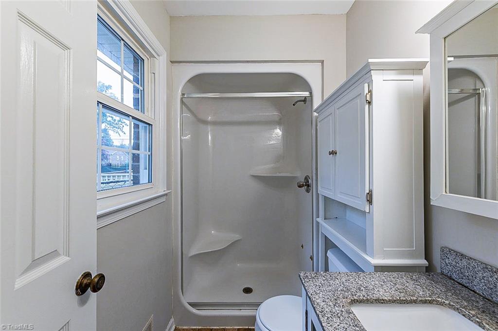 1939 Malone Road Burlington, NC 27215 - Photo 6 of 19 Gallery Image 6