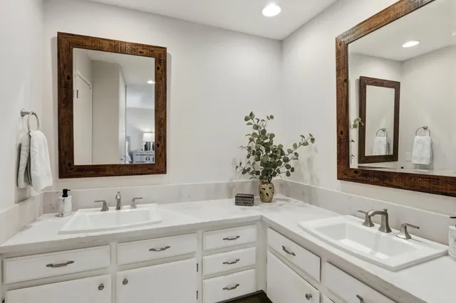 $479,900 | 1055 Vanderbilt Way, Sacramento, CA 95825