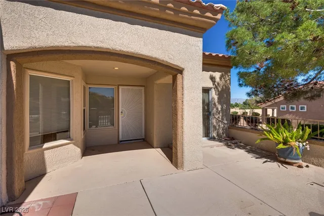 $1,850 | 10408 Leafgold Drive, Las Vegas, NV 89134