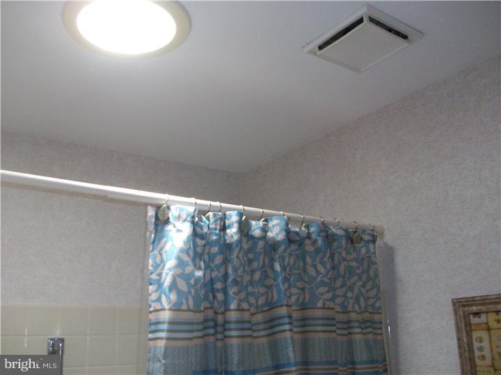 33 C Medford Road, Unit C Whiting, NJ 08759 - Photo 10 of 12 Bathroom