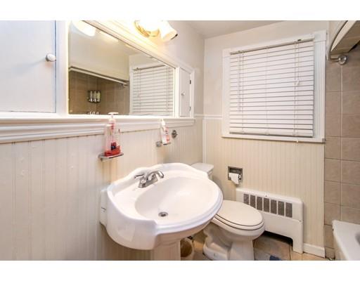 51 Chapin Terrace Springfield, MA 01107 - Photo 13 of 30 Gallery Image 13