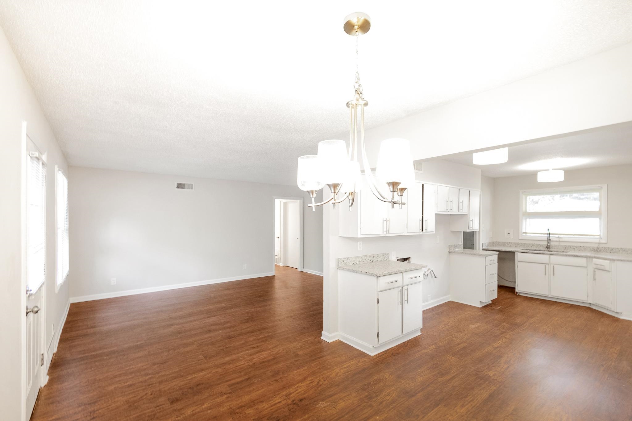 3145 South Edgeware Road Memphis, TN 38118 - Photo 6 of 19 Gallery Image 6
