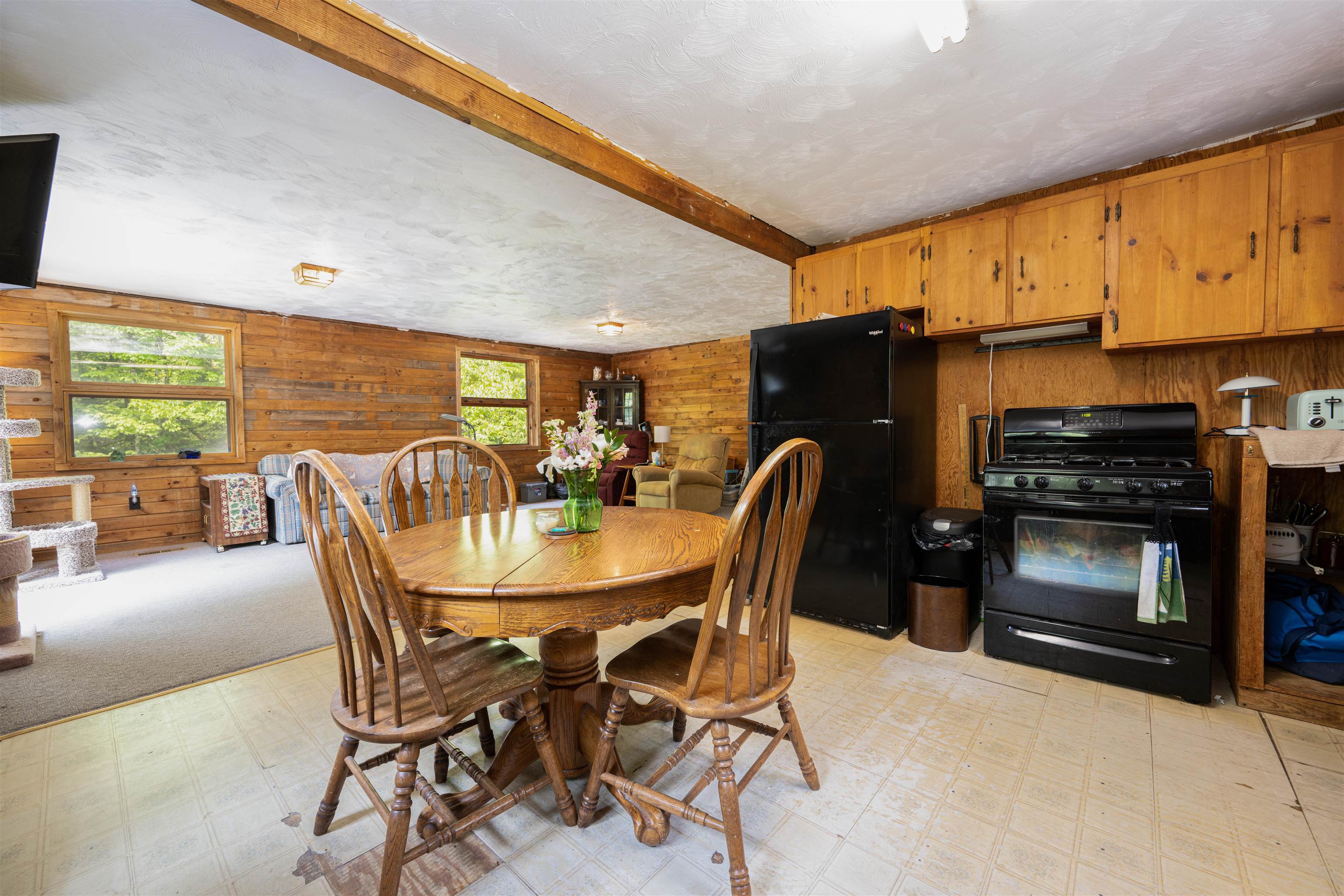 16 Falls Road Deering, NH 03244 - Photo 10 of 20