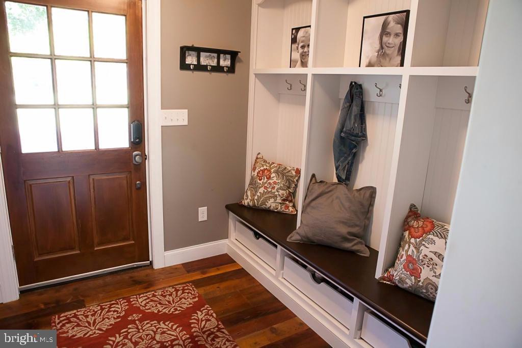 222 Owl Hill Road Lititz, PA 17543 - Photo 4 of 25