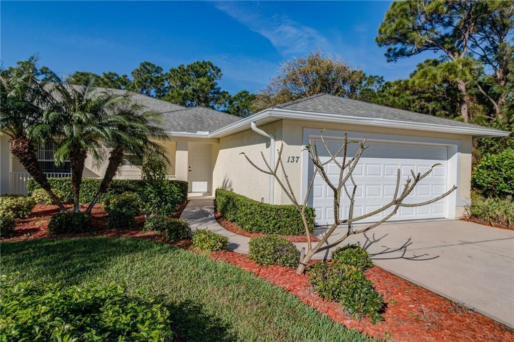 137 Maggie Way Sebastian, FL 32958 - Photo 3 of 30
