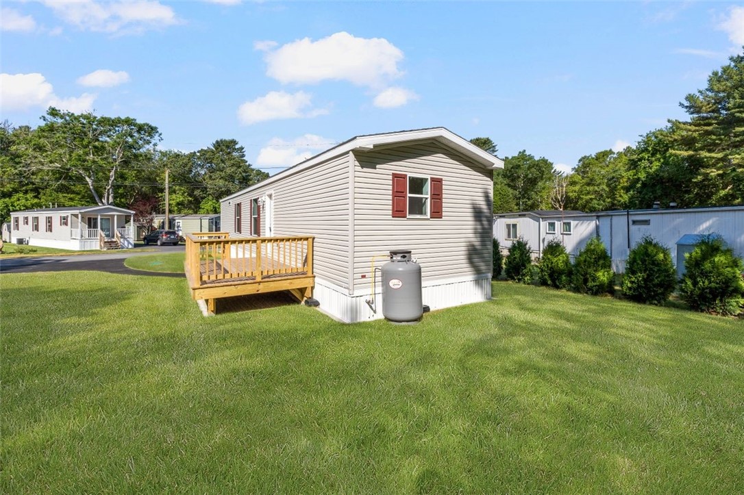 23 Toadstool Knolls Charlestown, RI 02813 - Photo 4 of 27