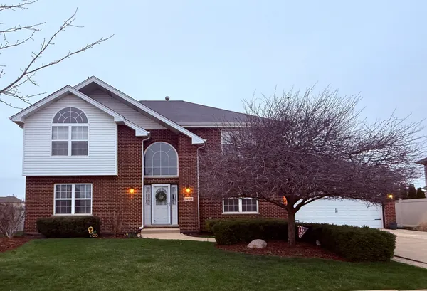 $509,900 | 24504 Arrowhead Drive, Manhattan, IL 60442