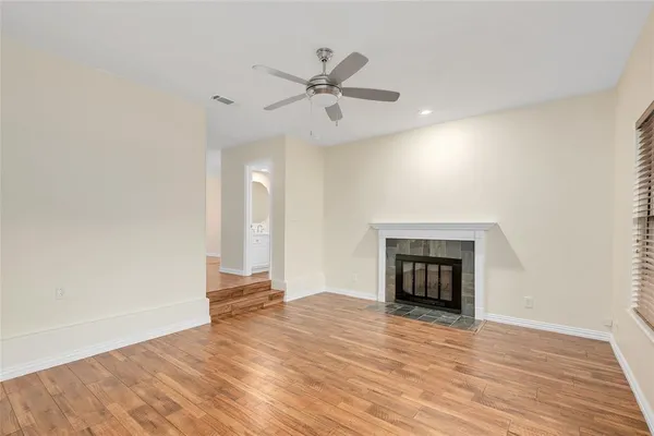 $2,100 | 3635 Garden Brook Drive, Unit 137, Farmers Branch, TX 75234