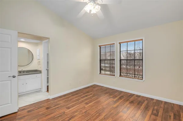 $2,100 | 3635 Garden Brook Drive, Unit 137, Farmers Branch, TX 75234