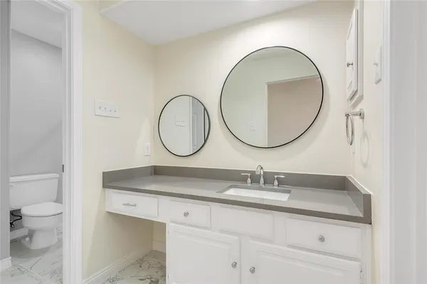 $2,100 | 3635 Garden Brook Drive, Unit 137, Farmers Branch, TX 75234