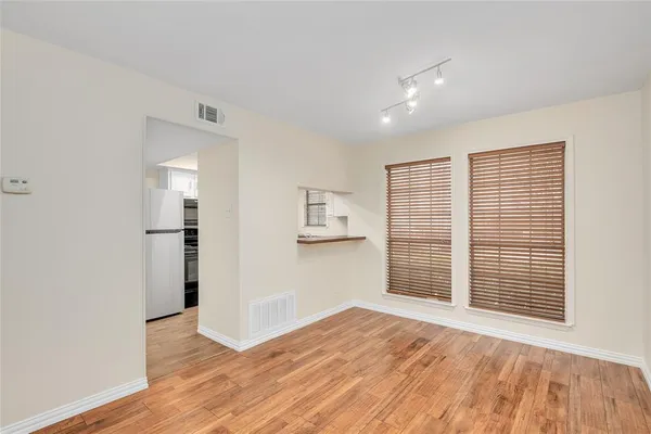 $2,100 | 3635 Garden Brook Drive, Unit 137, Farmers Branch, TX 75234