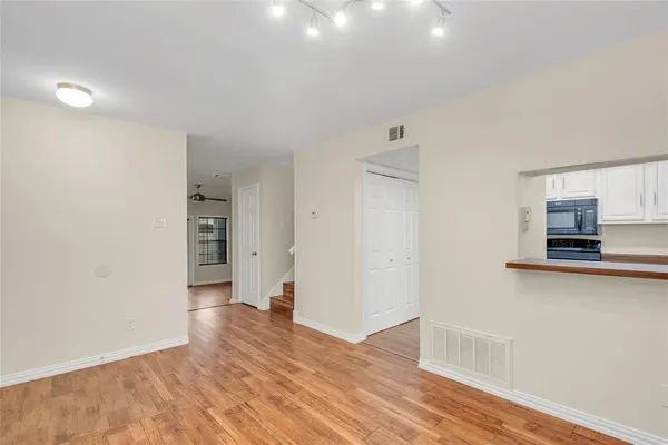 $2,100 | 3635 Garden Brook Drive, Unit 137, Farmers Branch, TX 75234