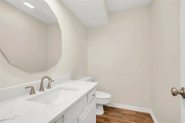 $2,100 | 3635 Garden Brook Drive, Unit 137, Farmers Branch, TX 75234