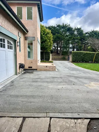 a view of a back yard of the house