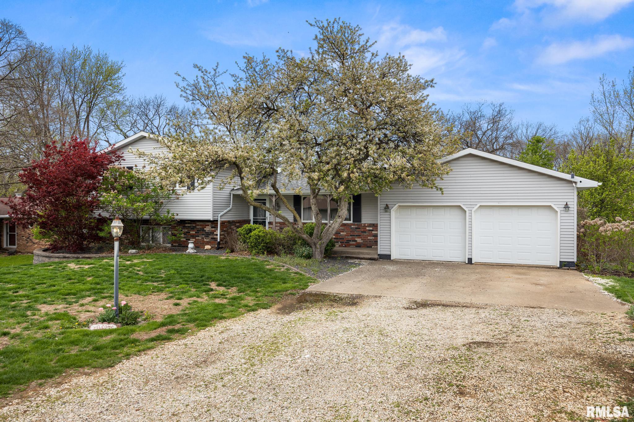 9909 West Buckhaven Court Mapleton, IL 61547 - Photo 2 of 47