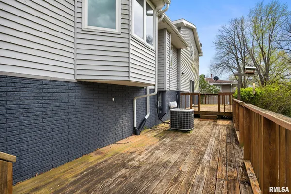 $300,000 | 9909 West Buckhaven Court, Mapleton, IL 61547