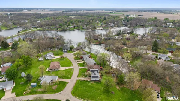 $300,000 | 9909 West Buckhaven Court, Mapleton, IL 61547