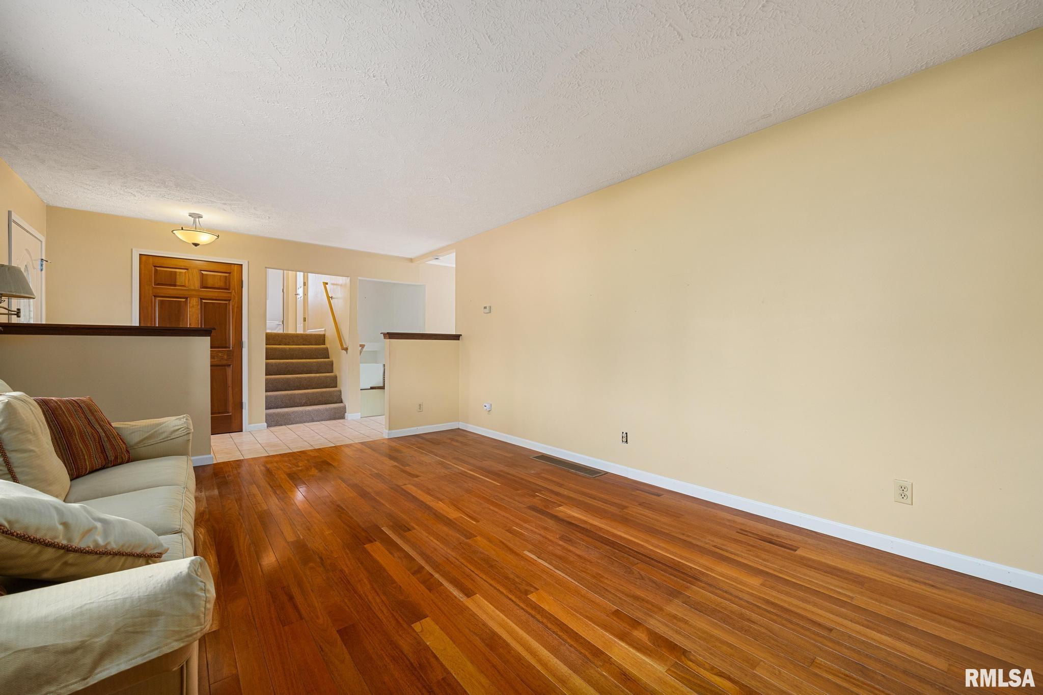 9909 West Buckhaven Court Mapleton, IL 61547 - Photo 7 of 47