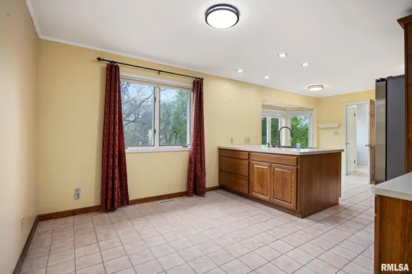 $300,000 | 9909 West Buckhaven Court, Mapleton, IL 61547