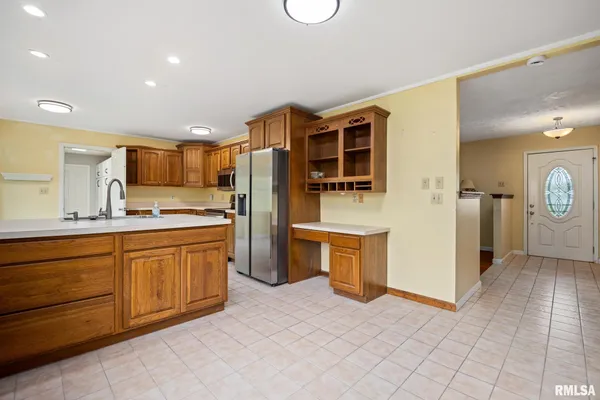 $300,000 | 9909 West Buckhaven Court, Mapleton, IL 61547