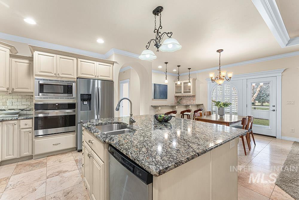 583 North Bursera Way Eagle, ID 83616 - Photo 6 of 27