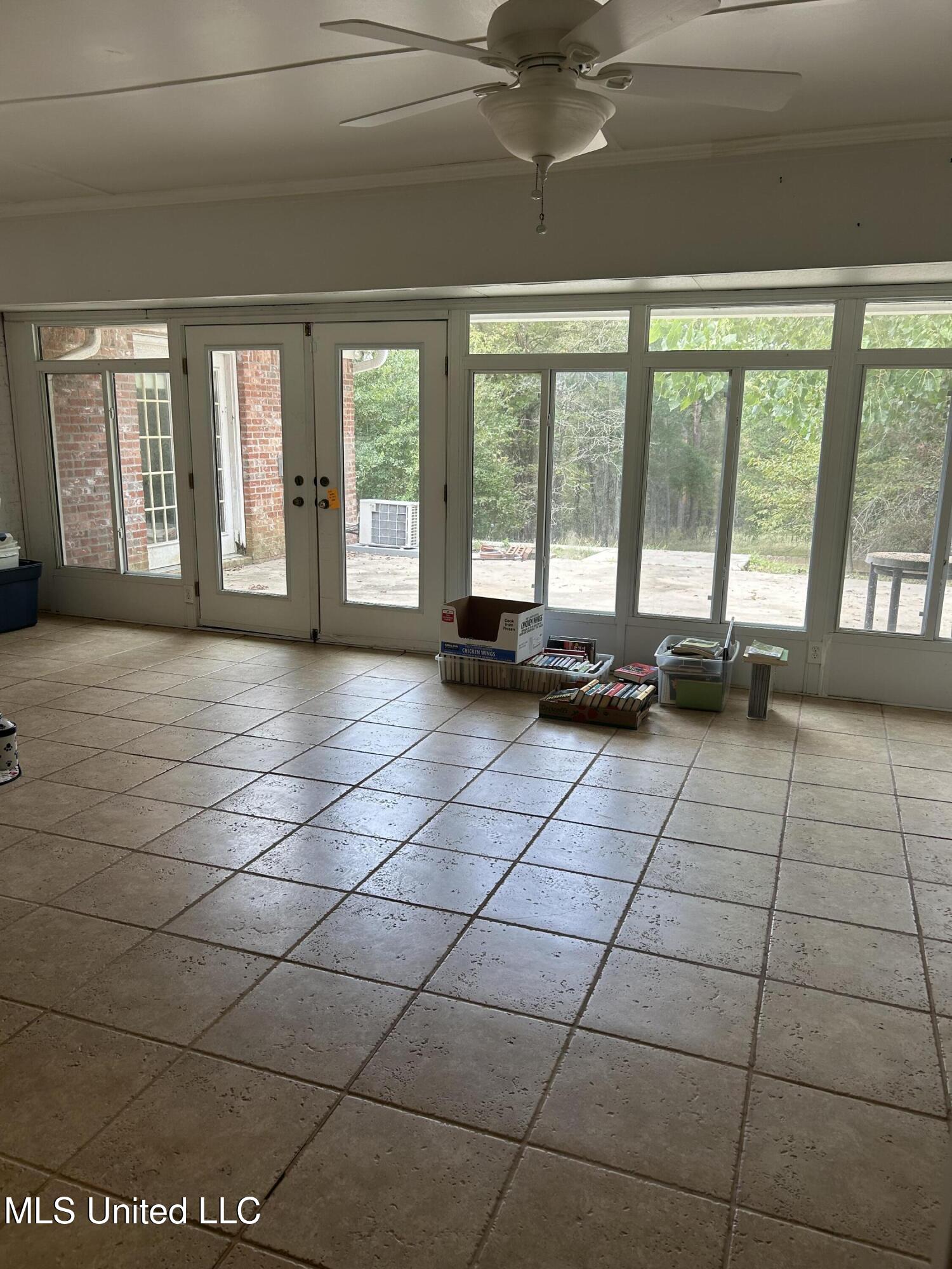 226 Pine View Circle Flora, MS 39071 - Photo 12 of 34 IMG_0673