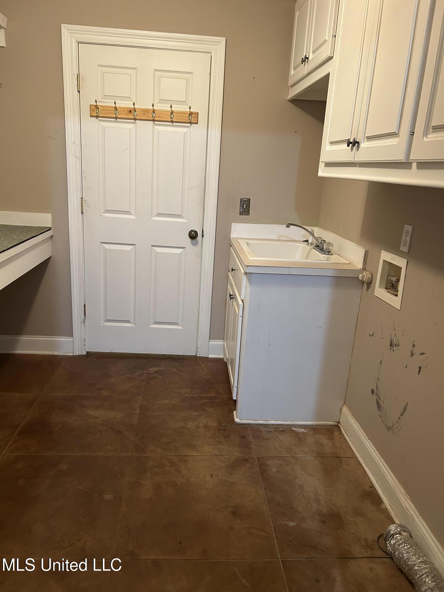 226 Pine View Circle Flora, MS 39071 - Photo 16 of 34 IMG_0681