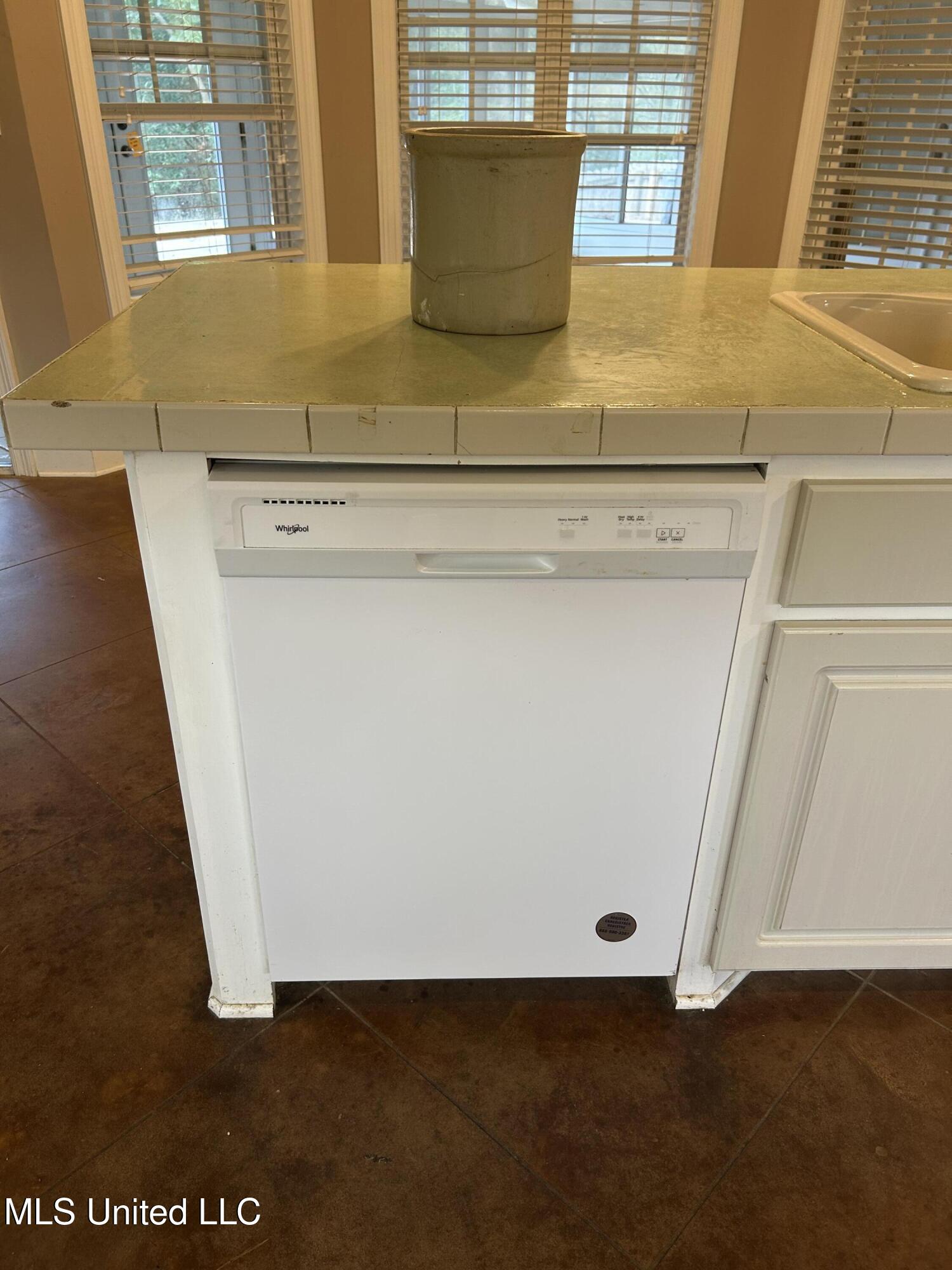 226 Pine View Circle Flora, MS 39071 - Photo 33 of 34 IMG_0713