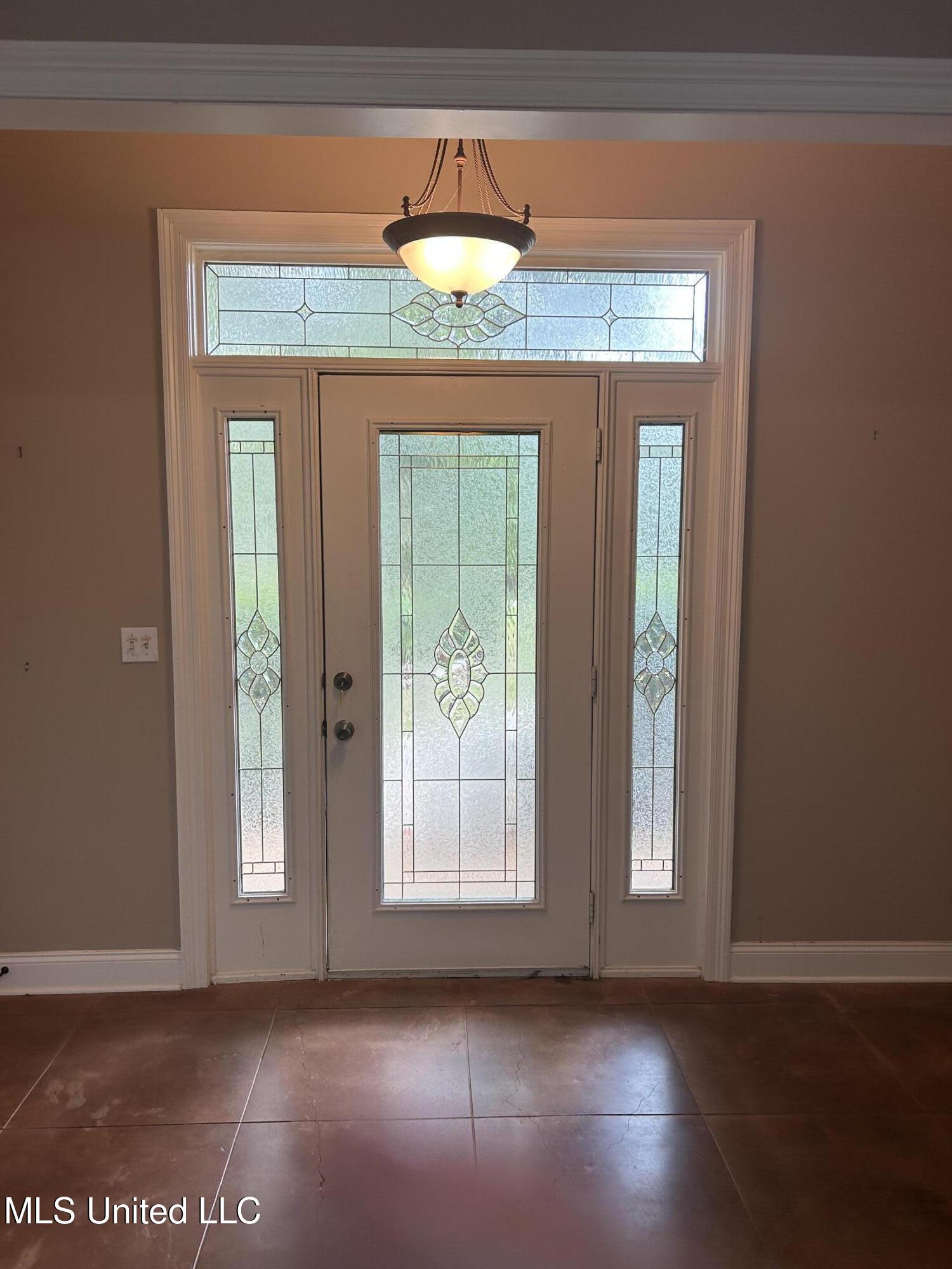 226 Pine View Circle Flora, MS 39071 - Photo 5 of 34 IMG_0669 (2)