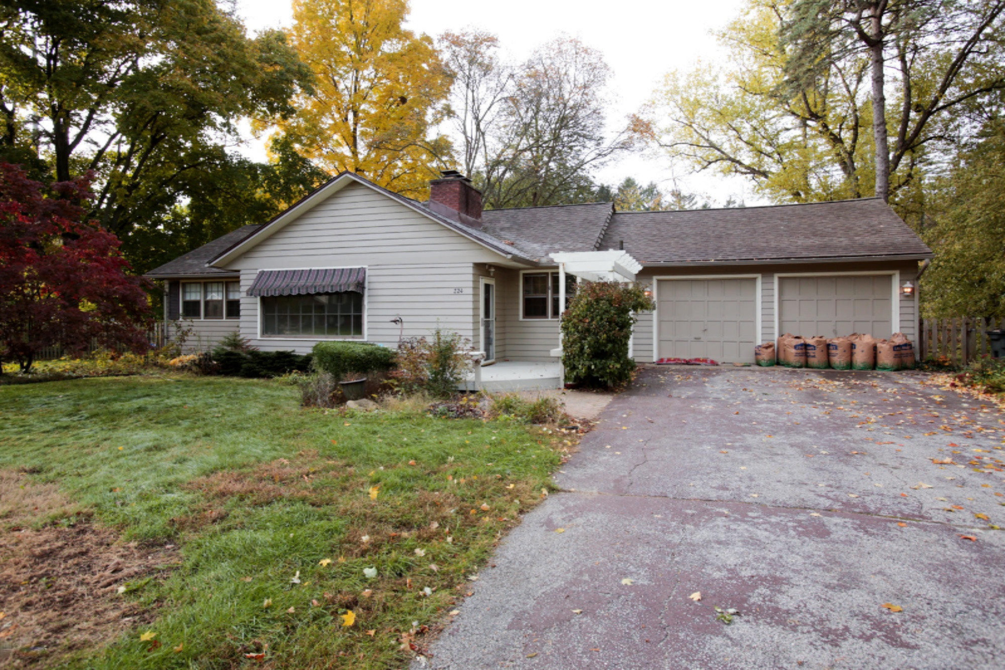 324 devon road-102