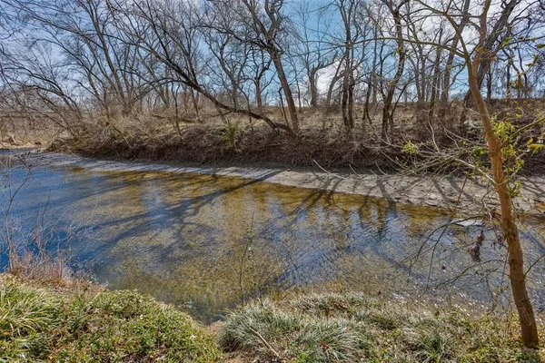 $594,500 | 231 Hickory Street, Lindsay, TX 76250