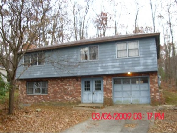 841 Wellington Road Manchester, NH 03104 - Photo 1 of 1 Gallery Image 1