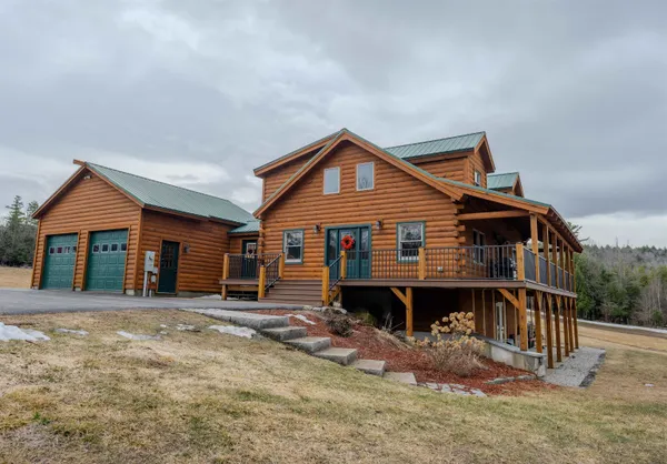 $895,000 | 1260 East Madison Road, Madison, NH 03849