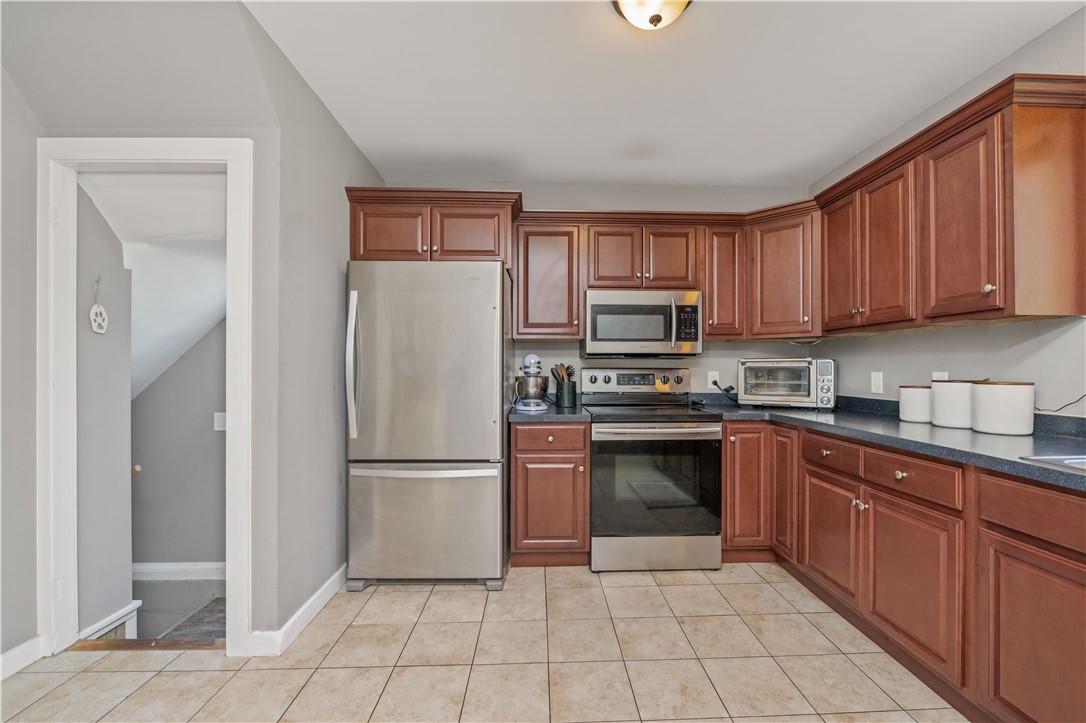 127 Castleford Road Greece, NY 14616 - Photo 13 of 26