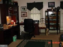 1702 Campus Road Elizabethtown, PA 17022 - Photo 6 of 14